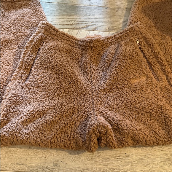 Skims cozy teddy bear sweatpants - Picture 3 of 3